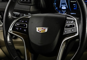 Подержанный автомобиль Cadillac Escalade Suv 2020 года (14 фото)