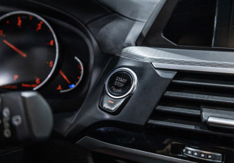 Подержанный автомобиль BMW X3 2018 года (20 фото)