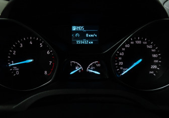 Подержанный автомобиль Ford Kuga 2017 года (12 фото)