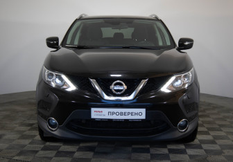 Подержанный автомобиль Nissan Qashqai 2017 года (2 фото)