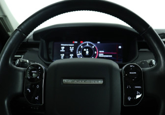 Подержанный автомобиль Land Rover Discovery 2019 года (19 фото)