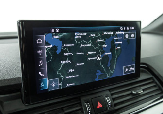 Подержанный автомобиль Audi Q5 2021 года (16 фото)