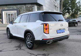 Подержанный автомобиль GAC GS8 2023 года (6 фото)