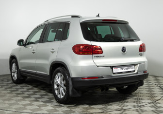 Подержанный автомобиль Volkswagen Tiguan 2013 года (7 фото)
