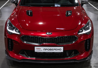 Подержанный автомобиль Kia Stinger 2018 года (4 фото)