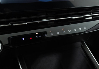 Подержанный автомобиль Omoda C5 2022 года (22 фото)