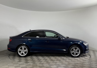 Подержанный автомобиль Audi A3 Sedan 2020 года (6 фото)