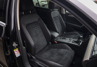 Подержанный автомобиль Volkswagen Passat Sedan 2017 года (23 фото)