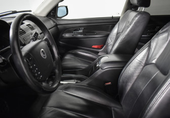 Подержанный автомобиль SsangYong Rexton 2008 года (10 фото)