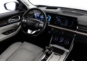 Подержанный автомобиль Exeed VX 2022 года (16 фото)