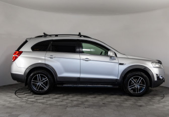 Подержанный автомобиль Chevrolet Captiva 2012 года (4 фото)