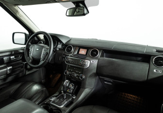 Подержанный автомобиль Land Rover Discovery 2011 года (9 фото)