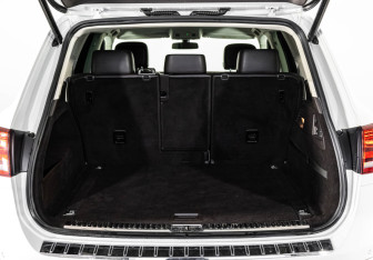 Подержанный автомобиль Volkswagen Touareg 2017 года (32 фото)