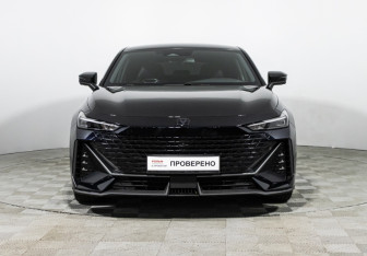 Подержанный автомобиль Changan UNI-V 2024 года (2 фото)