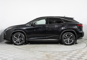 Подержанный автомобиль Lexus RX 2018 года (8 фото)
