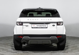 Подержанный автомобиль Land Rover Range Rover Evoque 2015 года (6 фото)