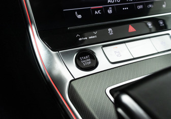 Подержанный автомобиль Audi A6 Sedan 2020 года (19 фото)