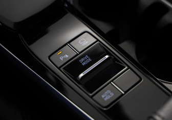 Подержанный автомобиль Hyundai Sonata 2023 года (16 фото)