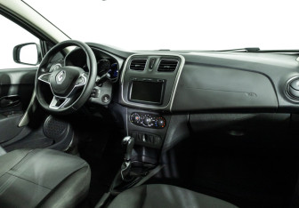 Подержанный автомобиль Renault Logan Sedan 2020 года (9 фото)