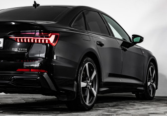 Подержанный автомобиль Audi A6 Sedan 2018 года (6 фото)