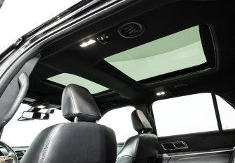 Подержанный автомобиль Ford Explorer 2019 года (26 фото)