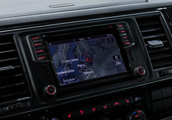 Подержанный автомобиль Volkswagen Multivan 2019 года (18 фото)