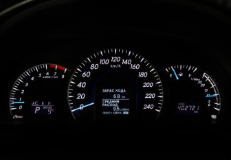 Подержанный автомобиль Toyota Camry Sedan 2013 года (18 фото)