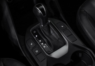 Подержанный автомобиль Hyundai Santa Fe 2013 года (16 фото)