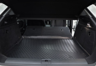 Подержанный автомобиль Audi A3 Hatchback 2017 года (24 фото)