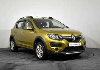 Подержанный автомобиль Renault Sandero 2018 года (3 фото)