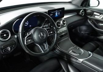 Подержанный автомобиль Mercedes-Benz GLC Coupe 2021 года (11 фото)