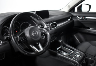 Подержанный автомобиль Mazda CX-5 2019 года (9 фото)