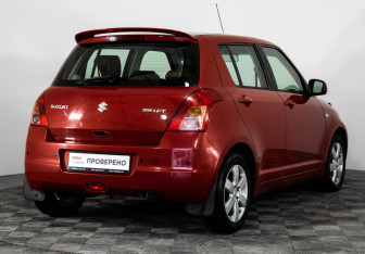 Подержанный автомобиль Suzuki Swift Hatchback 2010 года (5 фото)