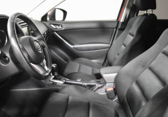 Подержанный автомобиль Mazda CX-5 2014 года (10 фото)
