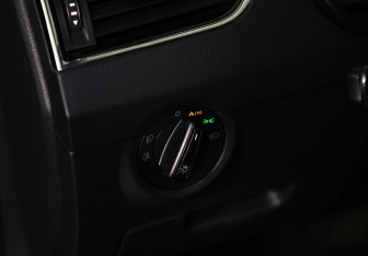 Подержанный автомобиль Skoda Octavia Liftback 2019 года (19 фото)