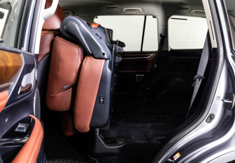 Подержанный автомобиль Mitsubishi Montero Sport 2022 года (36 фото)