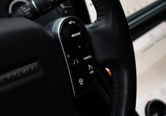 Подержанный автомобиль Land Rover Range Rover Velar 2018 года (13 фото)