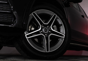 Подержанный автомобиль Mercedes-Benz GLE 2021 года (32 фото)