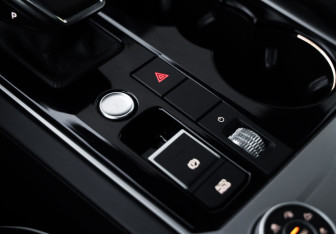 Подержанный автомобиль Volkswagen Touareg 2020 года (22 фото)