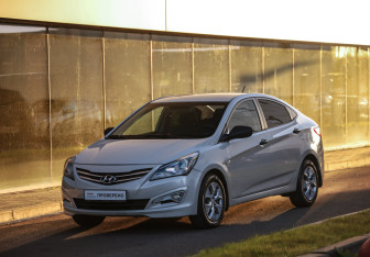 Подержанный автомобиль Hyundai Solaris Sedan 2015 года (3 фото)