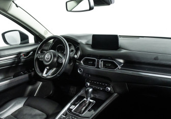 Подержанный автомобиль Mazda CX-5 2021 года (9 фото)