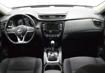 Подержанный автомобиль Nissan X-Trail 2021 года (14 фото)