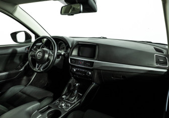 Подержанный автомобиль Mazda CX-5 2015 года (9 фото)