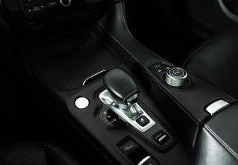 Подержанный автомобиль Infiniti QX50 2018 года (22 фото)