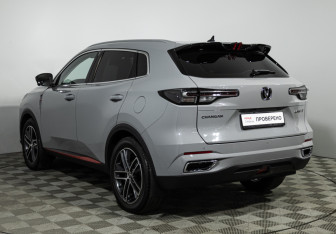 Подержанный автомобиль Changan UNI-S 2024 года (7 фото)