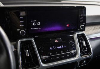 Подержанный автомобиль Kia Sorento 2020 года (13 фото)
