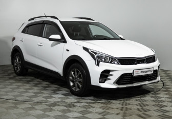 Подержанный автомобиль Kia Rio Hatchback 2021 года (3 фото)