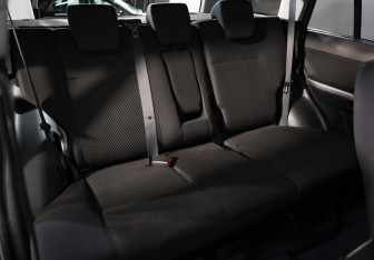 Подержанный автомобиль Suzuki Grand Vitara 2010 года (19 фото)