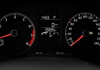 Подержанный автомобиль Volkswagen Polo Sedan 2017 года (17 фото)