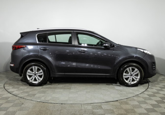 Подержанный автомобиль Kia Sportage 2017 года (4 фото)